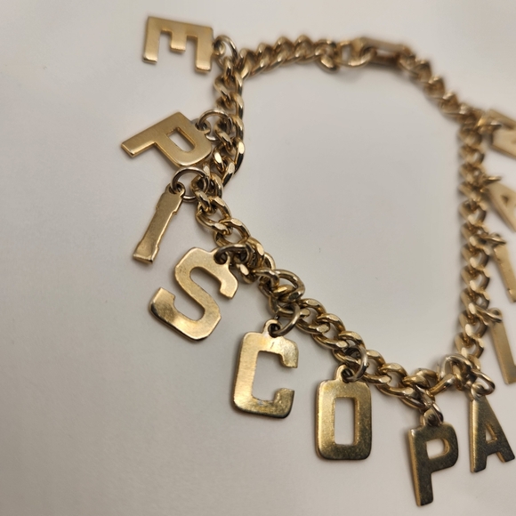 Vintage "EPISCOPALIAN" Gold-Tone Letter Charm Bracelet - Picture 4 of 5